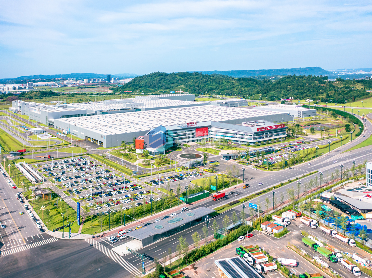 凯翼汽车厂房航拍：园区苏醒，引擎轰鸣前的「晨光序章」